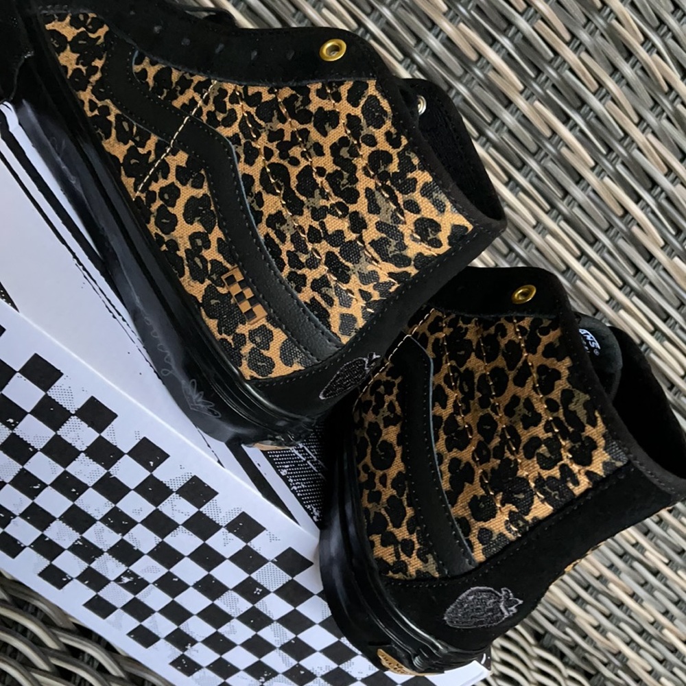 Vans Skate Sk8-Hi Deco Cher Strauberry Cheetah WMNS - Picture 15 of 16
